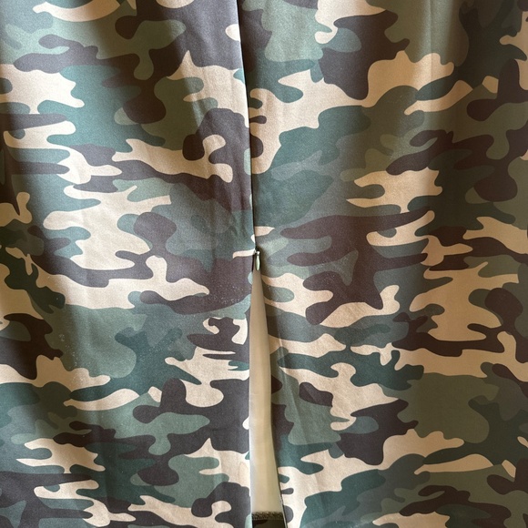 Eloquii Camo Midi skirt - Size 16 - Picture 6 of 7